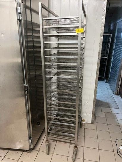 1 échelle inox mobile