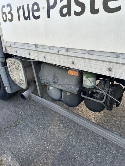 MERCEDES ATEGO 1823 FOURGON 
Carrosserie...