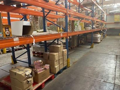 STOCKS : 
- Bières, épicerie, huile, farine,...