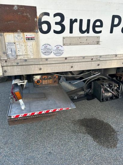 MERCEDES ATEGO 1823 FOURGON 
Carrosserie...