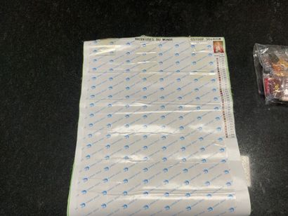 STOCK : 
- (+/-) 138 kits de broderie logotypés...