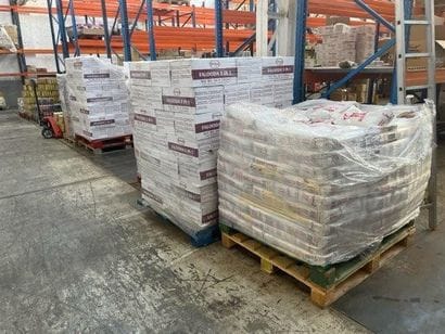 STOCKS : 
- Bières, épicerie, huile, farine,...