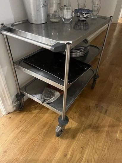 1 desserte inox 3 niveaux TOURNUS EQUIPE...