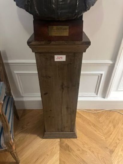 1 quadrangular pedestal in patinated wood...