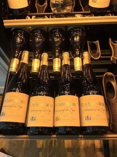 STOCK de bouteilles de vins comprenant :
(dans...