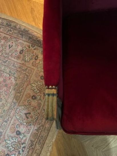 1 pair of corner bergères in molded and lacquered...