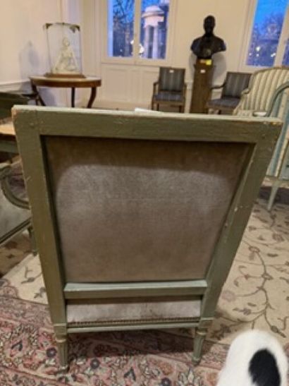 1 pair of square-back bergères in molded...