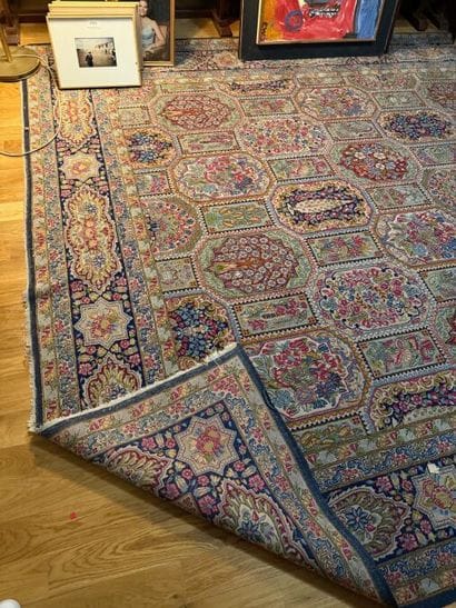 1 set including :
- 1 mechanical carpet....