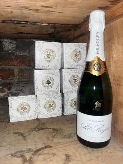 STOCK de bouteilles de vins comprenant :
(dans...