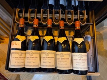 5 bouteilles de Auxey-Duresses 