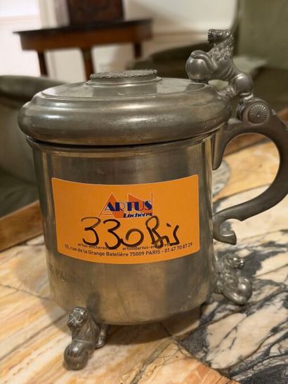 Pewter beer chopper

NB: gift from Le Cercle...