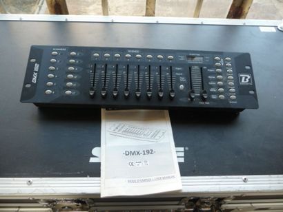 1 contrôleur scène DMX 192