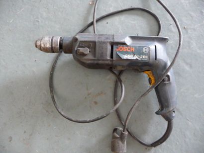 - 1 perforateur BOSCH filaire 
- 1 perforateur...