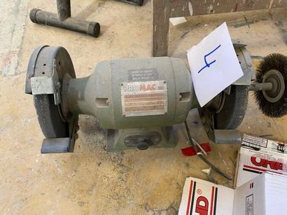 1 touret à meuler PROMAC 320 (Ref. 4)

VENTE...