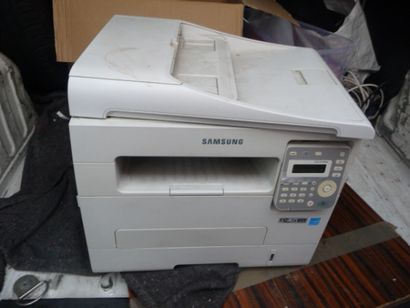 - 1 imprimante SAMSUNG Modèle SGX-4729FW...