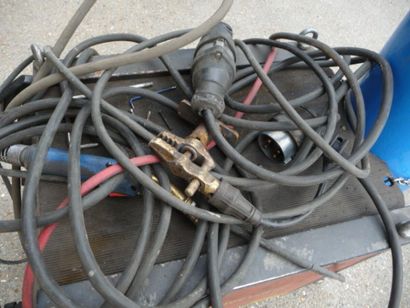 1 poste à souder EWM SATURN 250 MIG
