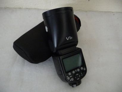 1 flash CODOX V1S avec étuis + stabilisateur...