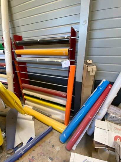 - 7 râteliers porte rouleaux 10 niveaux
-...