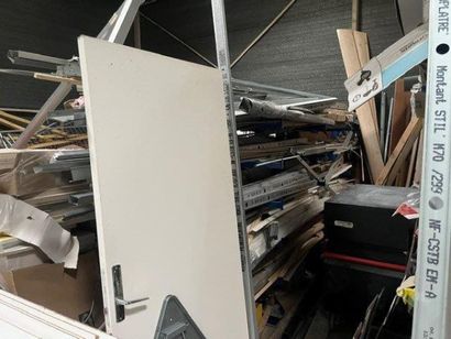 Retours de chantiers comprenant : Bois, planches,...