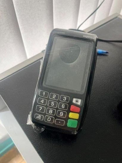 1 TPE INGENICO Move 5000 (Ref. 14)

VENTE...