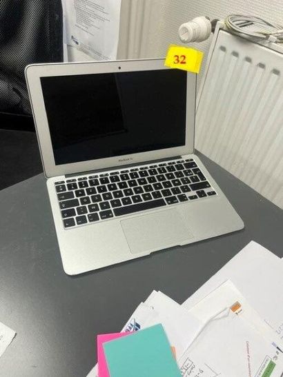1 MACBOOK AIR sans chargeur

VENTE AUX ENCHERES...