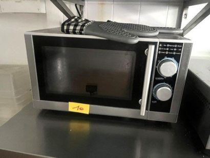 1 micro-ondes L2G (Ref. 10)

VENTE AUX ENCHERES...