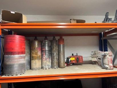 - 6 Carottes HILTI 
- 1 colonne de carotteuse...