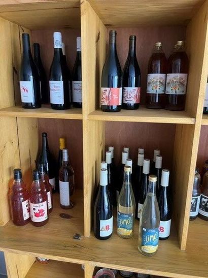 STOCK d'épicerie comprenant :
- (+/-) 28...