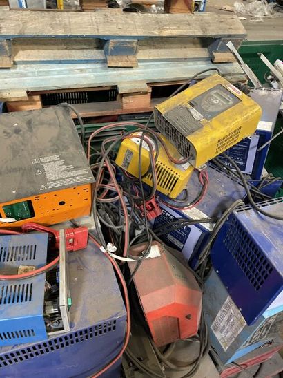 1 palette avec chargeurs divers