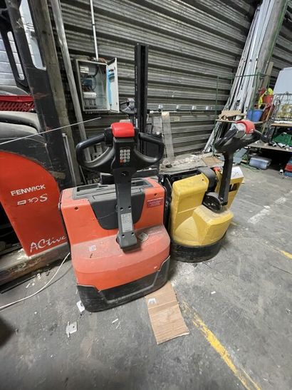 - 2 transpalettes électriques BT ET YALE
-...