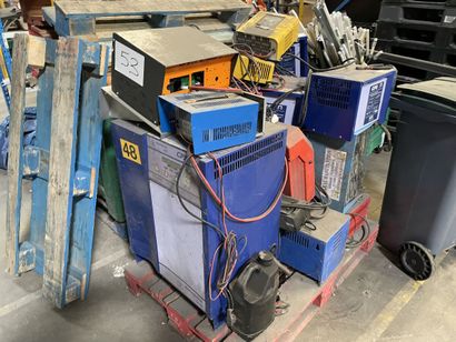 1 palette avec chargeurs divers