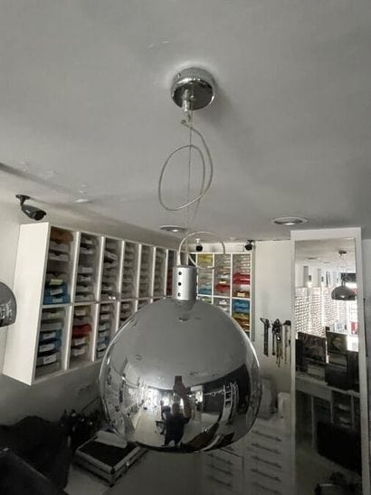 2 lampes globe couleur acier (à démonter...