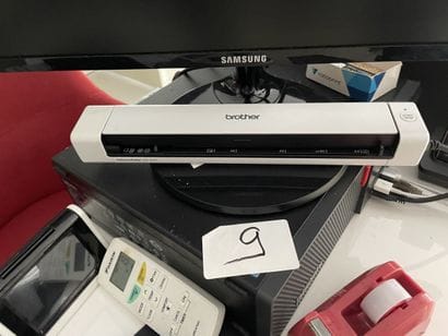 - 2 UC LENOVO Thincentre core i5
- 2 écrans...