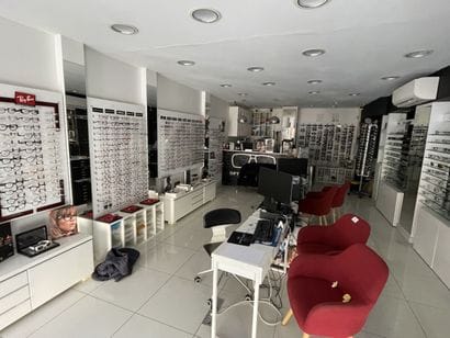STOCK de (+/-) 1 506 paires de lunettes pour...