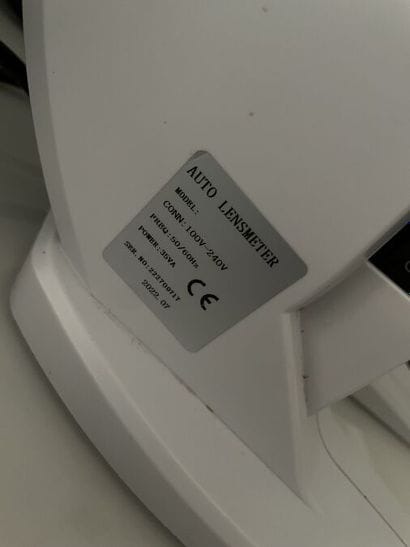 1 frontofocomètre AUTO-LENSMETER (Ref. 17)

VENTE...