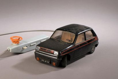 Jouet Mont Blanc Renault 5 Alpine 
Filoguidé,...