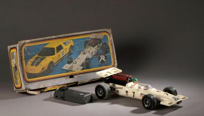 Rollet, Matra F1 filoguidée, L : 40 cm, boîte,...