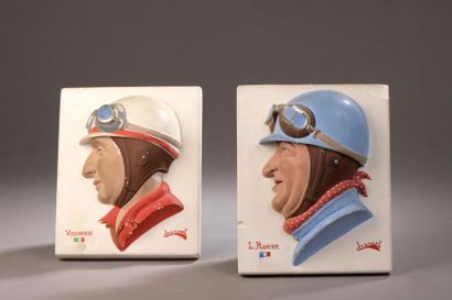 DRANGEL 
Deux profils en haut relief des...