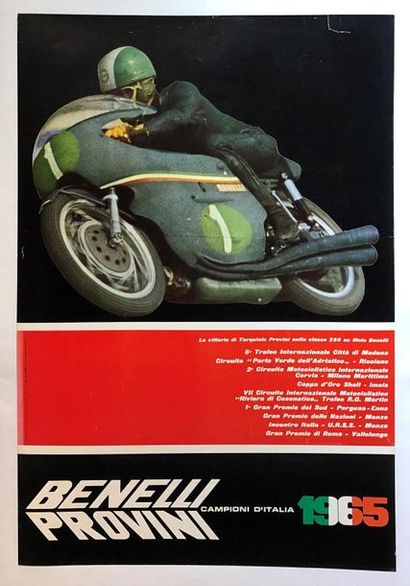 Lot de cinq affiches entoilées sur la moto,...