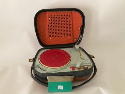 TEPPAZ
Tourne-disques
Vendu en l'état