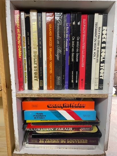 Lot d’environ 8800 disques 45T, 1200 disques...