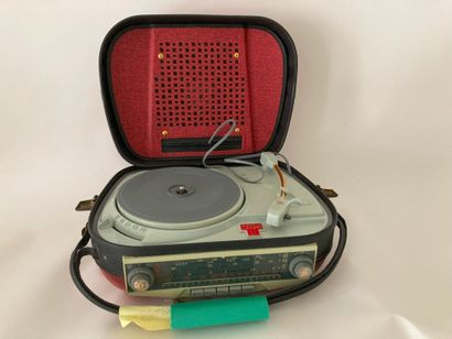 TEPPAZ
Tourne-disques et tuner
Vendu en ...