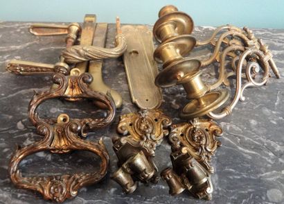 Lot de bronzes d'ameublement
