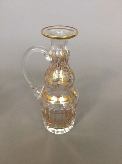Paire de carafes (pour huilier-vinaigrier)...