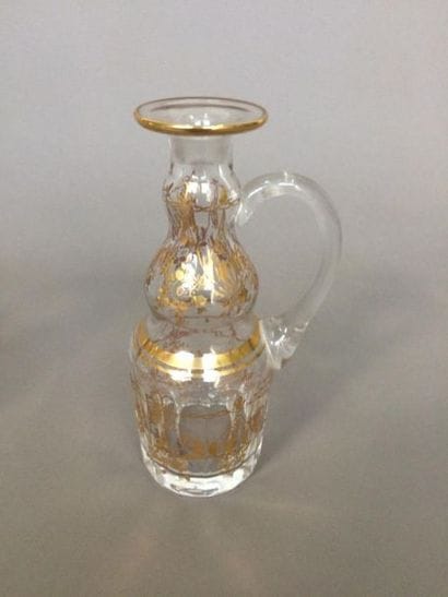Paire de carafes (pour huilier-vinaigrier)...