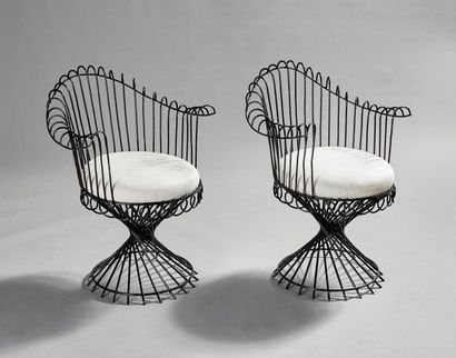 Mathieu MATEGOT (1910-2001).
Paire de fauteuils...
