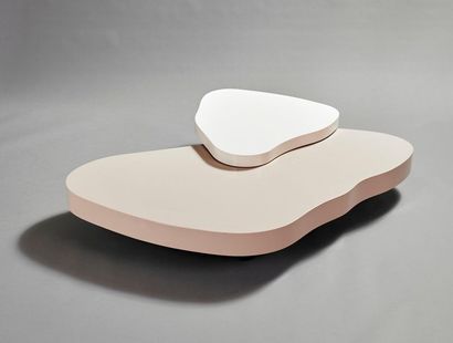ROCHE BOBOIS
Table basse de forme libre,...