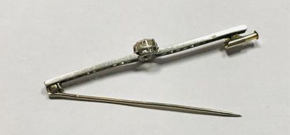 Broche en platine et argent ornée en son...