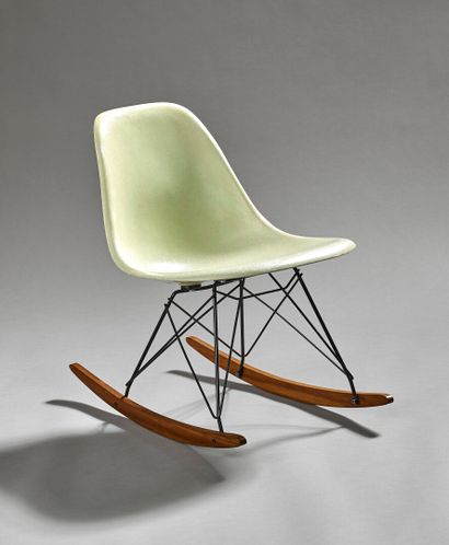 CHARLES (1907-1978) & RAY (1913-1988) EAMES,

Chaise...