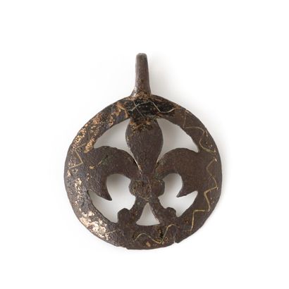 Pendentif ou pendant de harnais, en alliage...